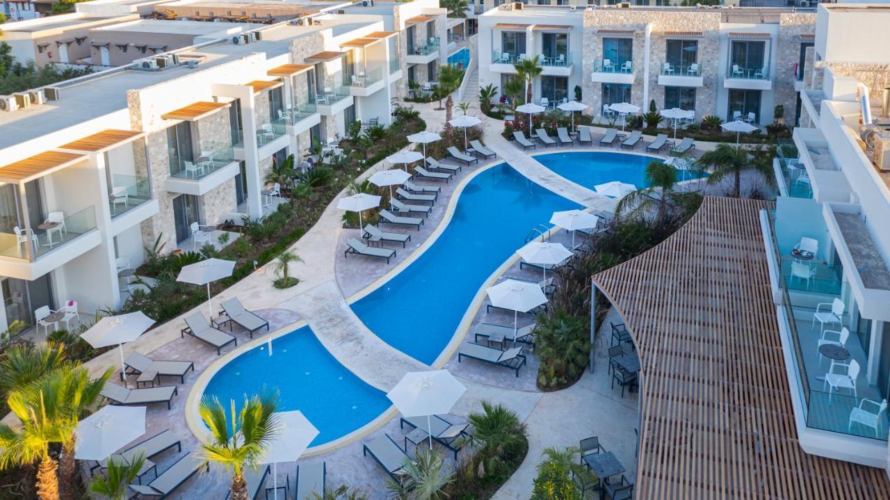 Oneiro Boutique Hotel Tigkaki  Exterior photo